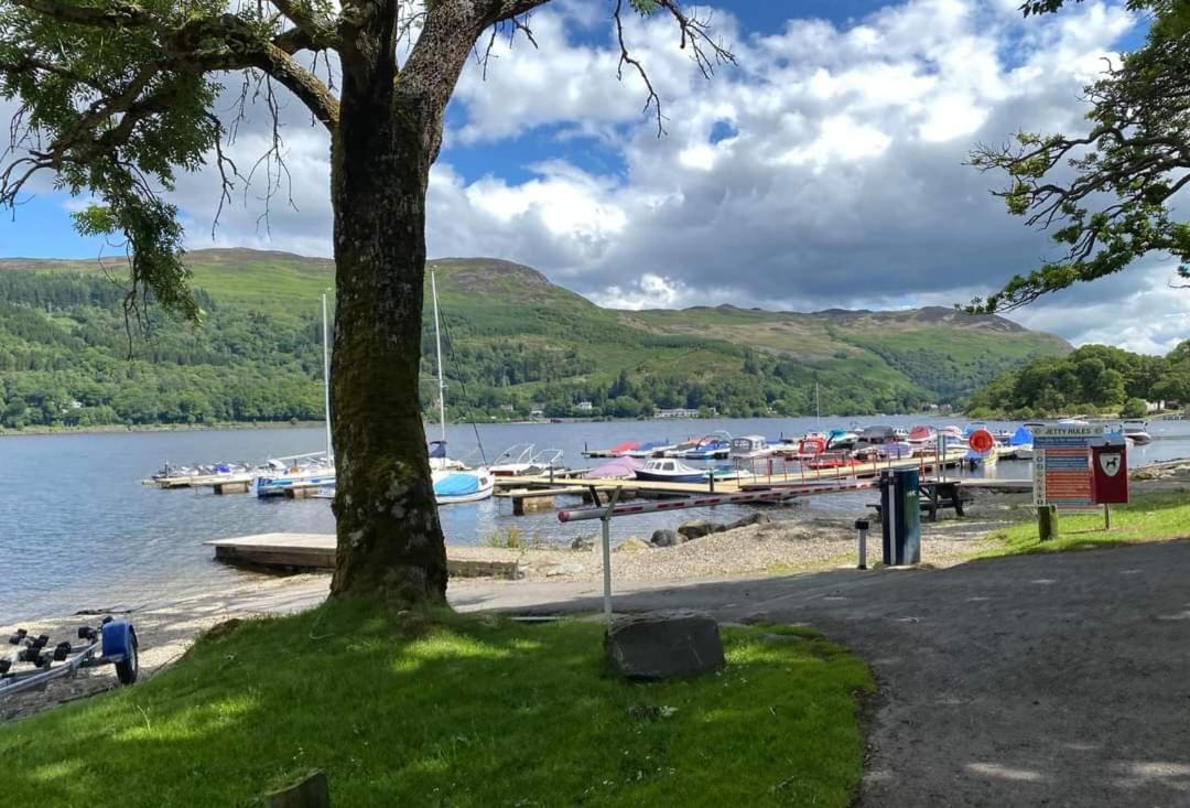 Loch Earn Holiday Home เซนต์ฟิลลันส์ ภายนอก รูปภาพ